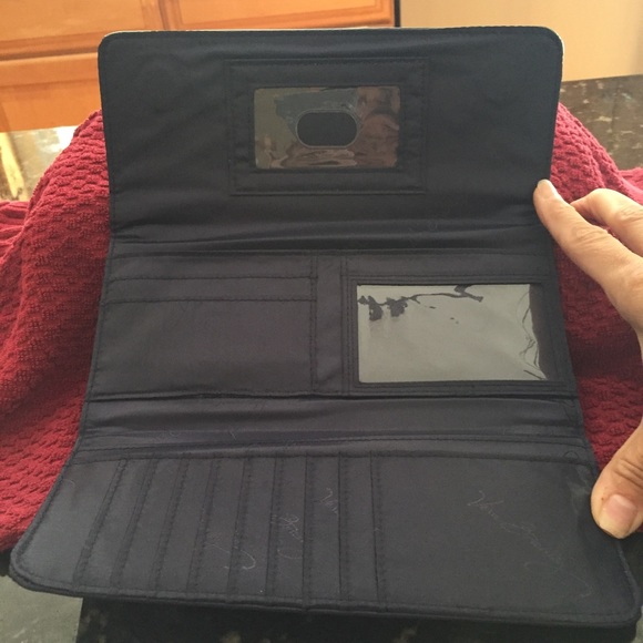 Vera Bradley Tri Fold Wallet w/RFID NWT - Picture 2 of 3